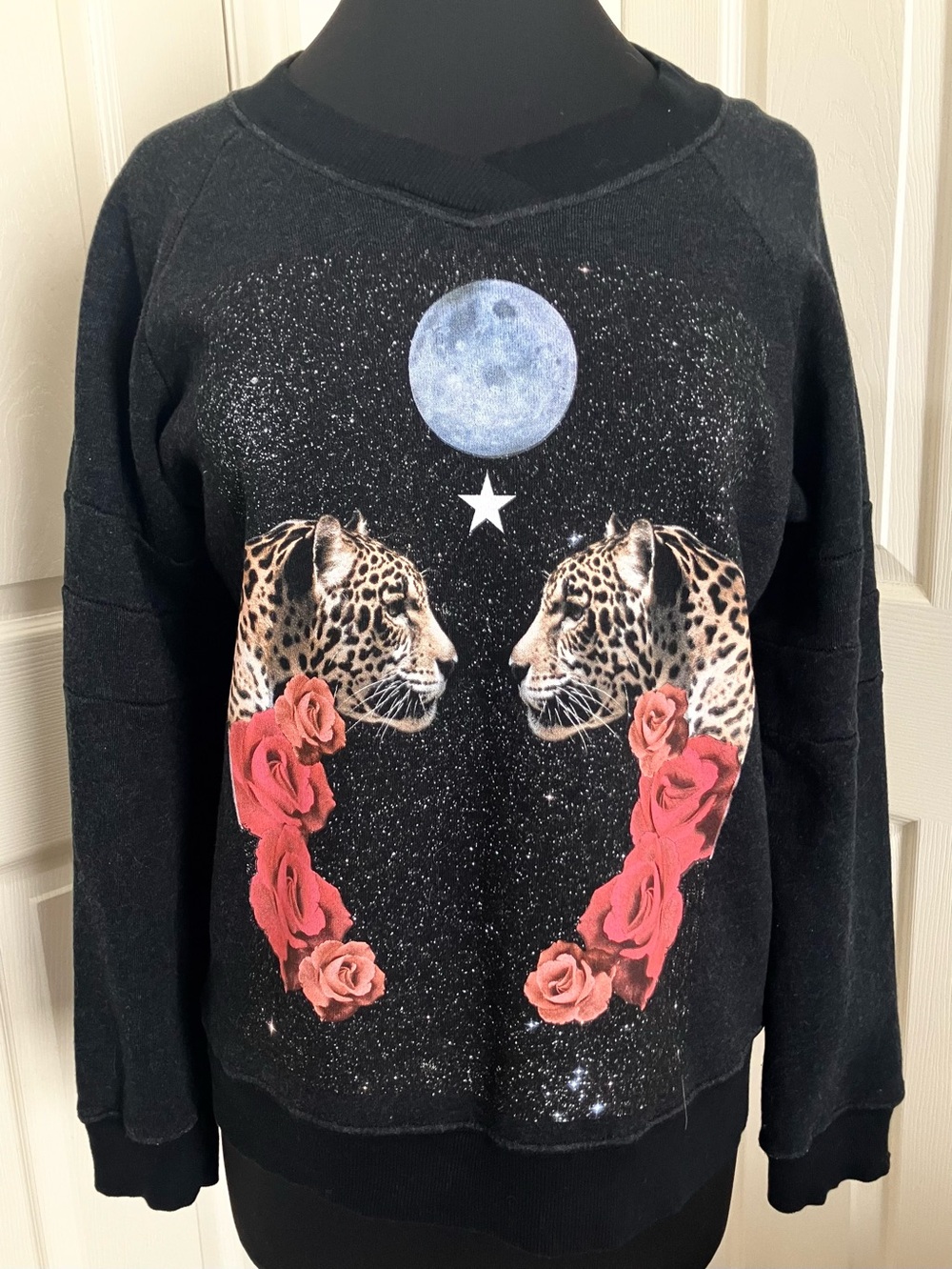 NWOT RARE Wildfox “Moonlit Leopard” Sommers V-Neck Sweatshirt Black Sz. S